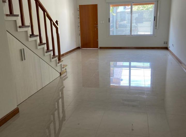Casa · 180m² · 5 Ambientes · 1 Cochera