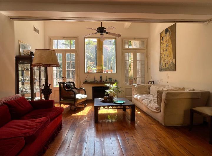 Casa · 310m² · 8 Ambientes