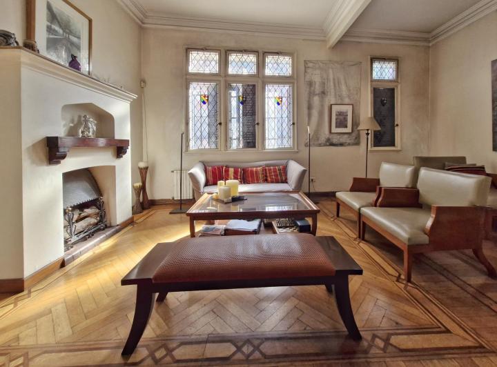 Casa · 200m² · 6 Ambientes · 1 Cochera