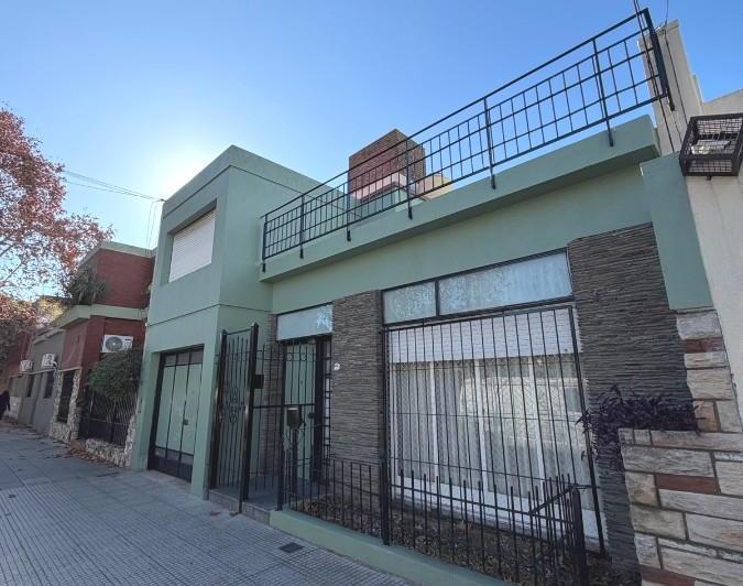 Casa · 155m² · 5 Ambientes · 1 Cochera