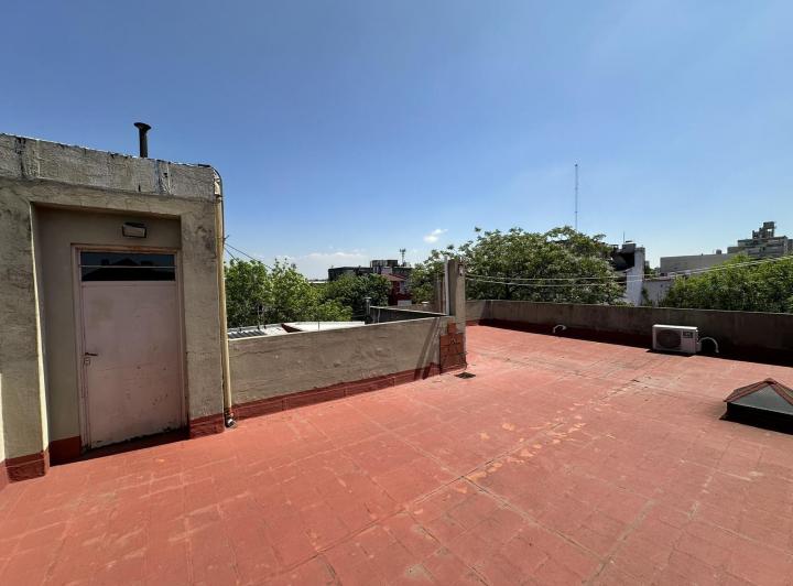 Casa · 165m² · 6 Ambientes · 1 Cochera