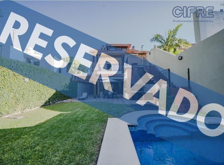 Casa · 312m² · 6 Ambientes · 1 Cochera