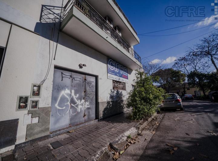 Casa · 117m² · 3 Ambientes · 4 Cocheras