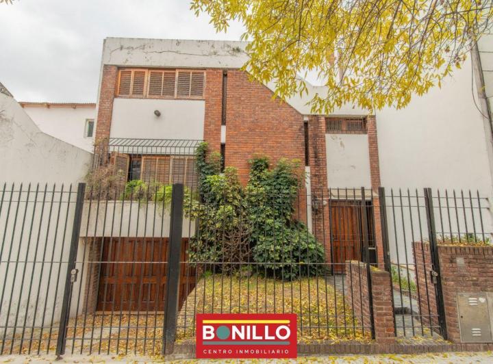 Casa · 154m² · 4 Ambientes · 1 Cochera