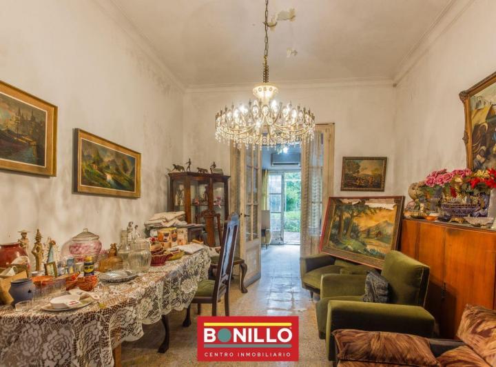 Casa · 198m² · 5 Ambientes · 1 Cochera