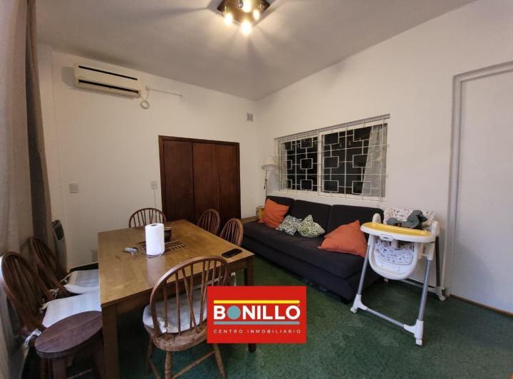 Casa · 180m² · 5 Ambientes · 1 Cochera