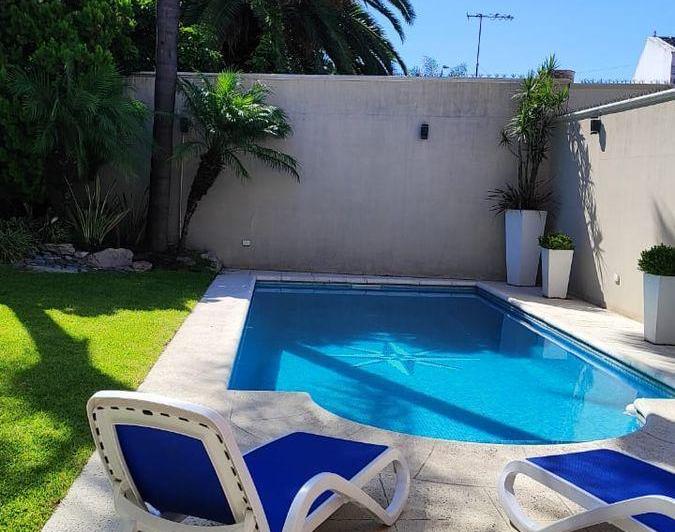 Casa · 404m² · 5 Ambientes · 1 Cochera