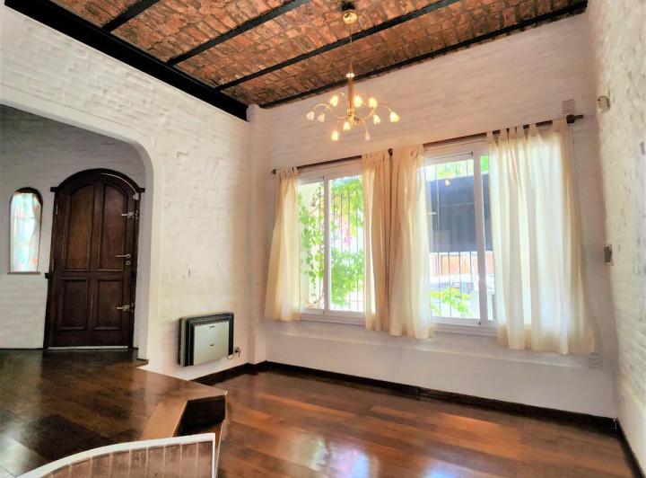 Casa · 110m² · 5 Ambientes · 1 Cochera