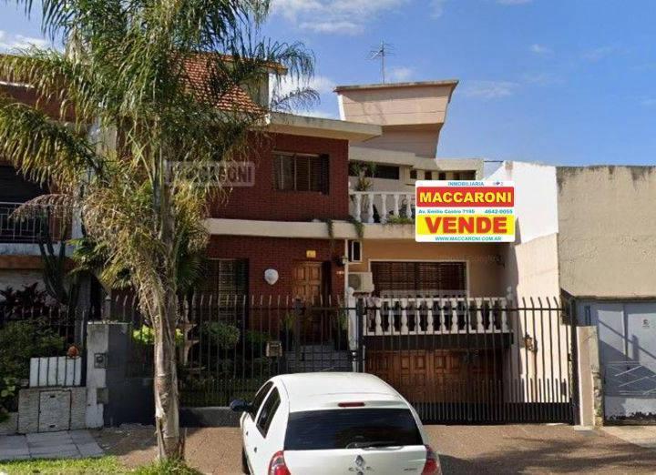 Casa · 295m² · 5 Ambientes · 3 Cocheras