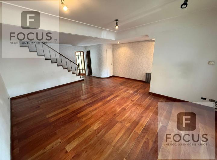 Casa · 252m² · 5 Ambientes · 2 Cocheras