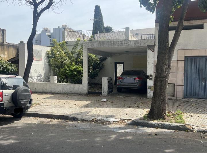Casa · 162m² · 3 Ambientes · 1 Cochera