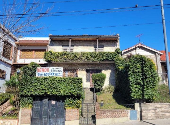 Casa · 252m² · 4 Ambientes