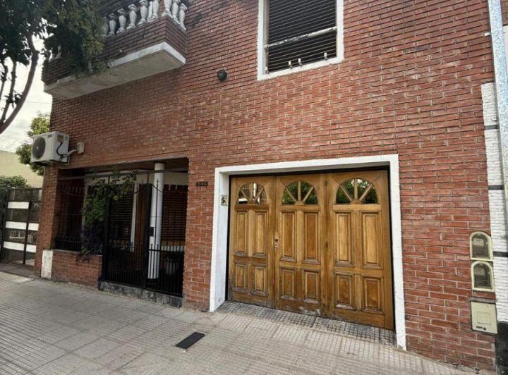 Casa · 180m² · 4 Ambientes · 1 Cochera