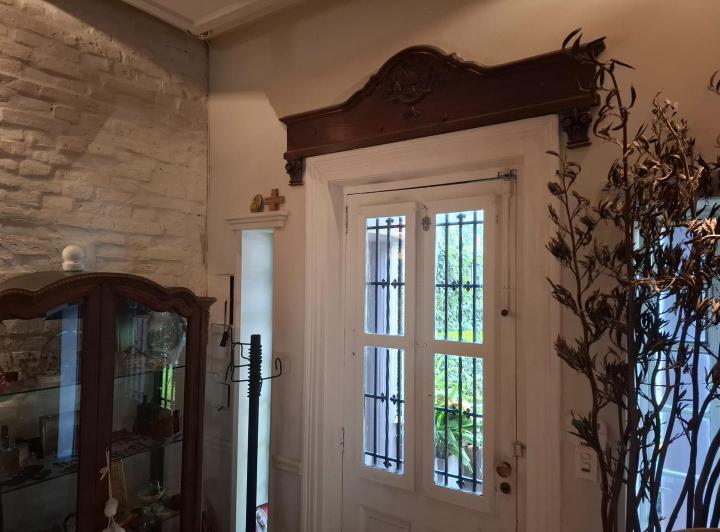 Casa · 320m² · 6 Ambientes · 3 Cocheras