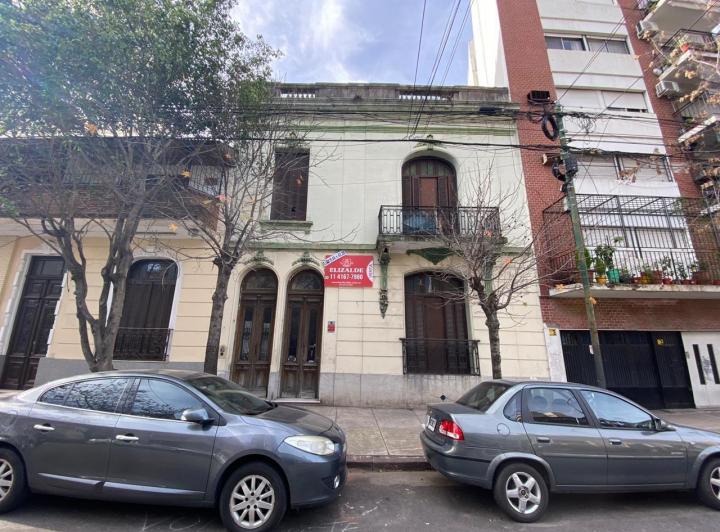 Casa · 650m²