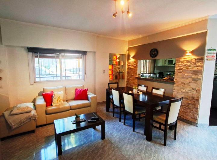 Casa · 155m² · 5 Ambientes · 1 Cochera