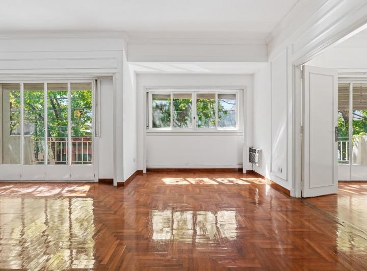 Casa · 171m² · 8 Ambientes · 1 Cochera