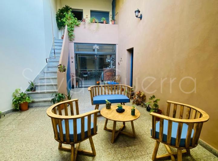 Casa · 145m² · 4 Ambientes · 2 Cocheras