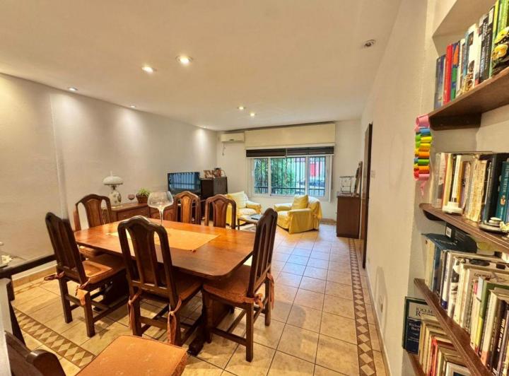 Casa · 140m² · 5 Ambientes · 1 Cochera