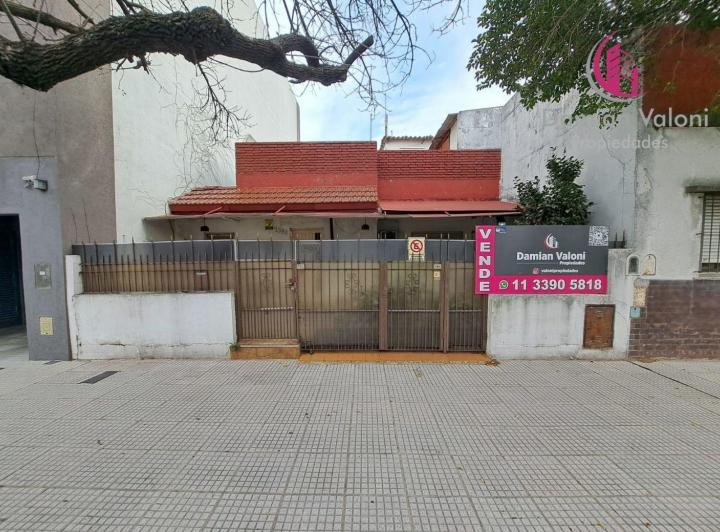 Casa · 4 Ambientes · 1 Cochera