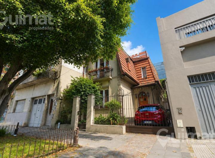 Casa · 196m² · 5 Ambientes · 1 Cochera