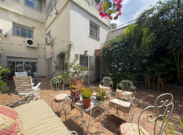 Casa · 360m² · 7 Ambientes · 1 Cochera