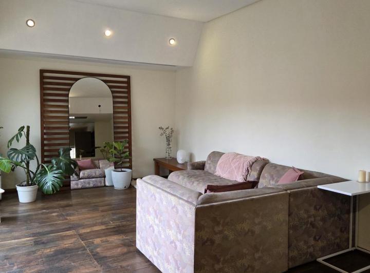 Casa · 142m² · 4 Ambientes · 1 Cochera