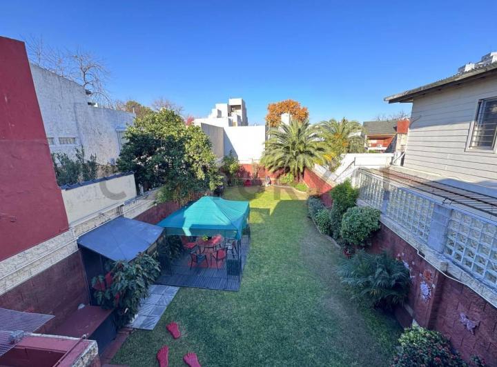 Casa · 357m² · 5 Ambientes · 1 Cochera
