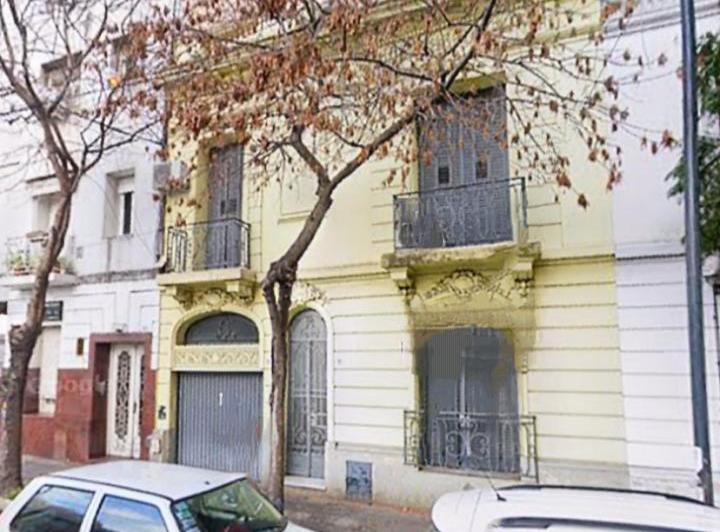 Casa · 205m² · 5 Ambientes · 1 Cochera