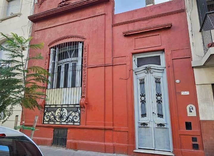 Casa · 180m² · 5 Ambientes