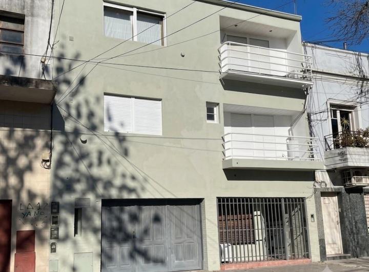 Casa · 446m² · 7 Ambientes · 1 Cochera