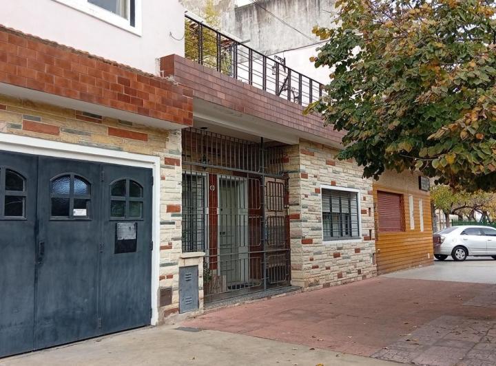 Casa · 189m² · 6 Ambientes · 1 Cochera