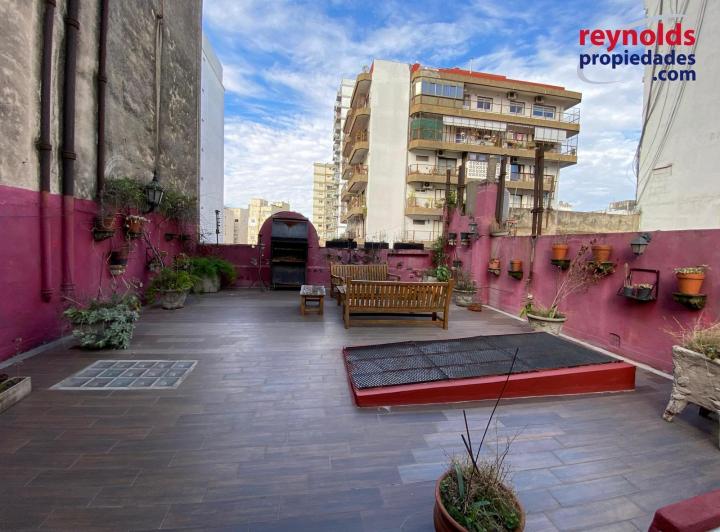 Casa · 450m² · 7 Ambientes · 1 Cochera