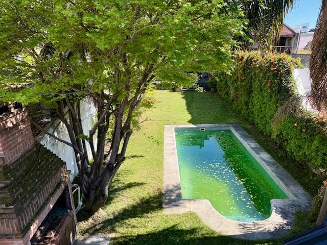 Casa · 374m² · 5 Ambientes · 2 Cocheras