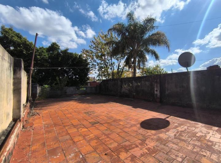 Casa · 125m² · 6 Ambientes · 2 Cocheras