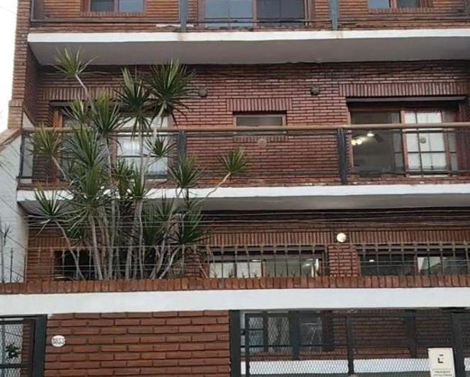 Casa · 770m² · 7 Ambientes · 3 Cocheras