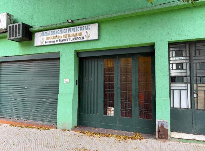 Casa · 411m² · 6 Ambientes · 2 Cocheras