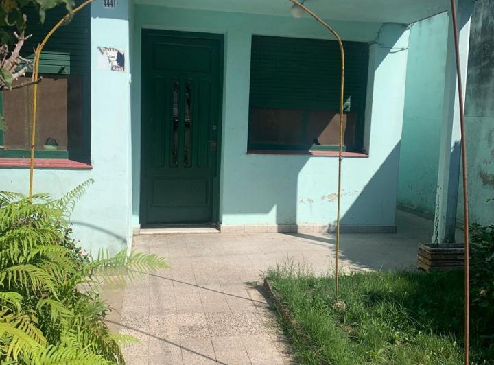 Casa · 145m² · 4 Ambientes · 1 Cochera