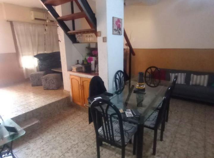 Casa · 140m² · 5 Ambientes · 1 Cochera