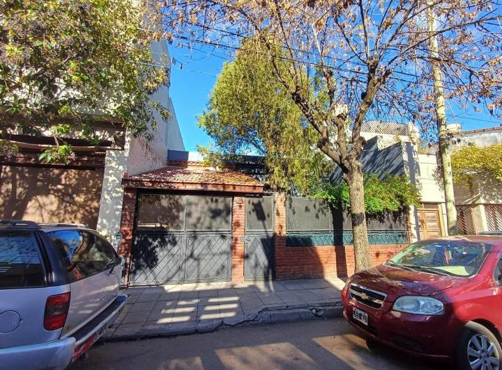 Casa · 110m² · 3 Ambientes · 1 Cochera