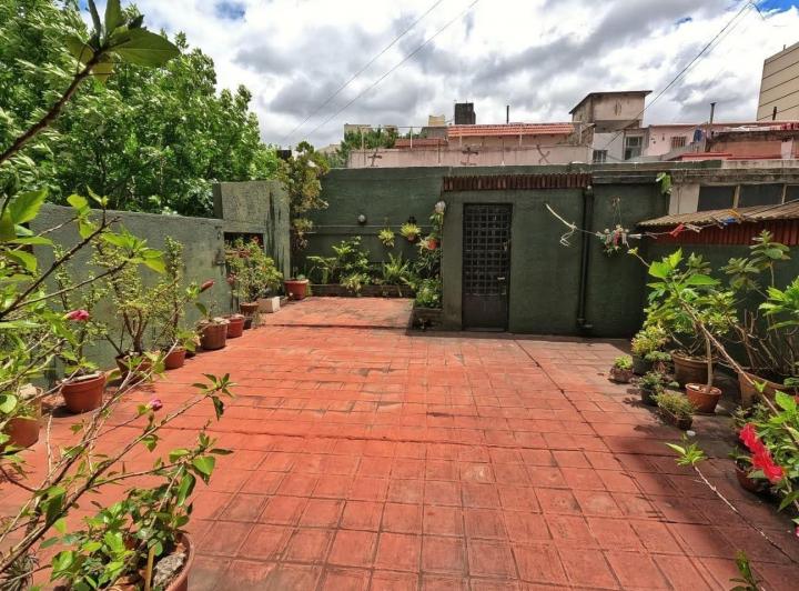 Casa · 340m² · 10 Ambientes · 1 Cochera