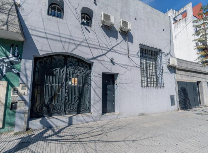 Casa · 270m² · 10 Ambientes