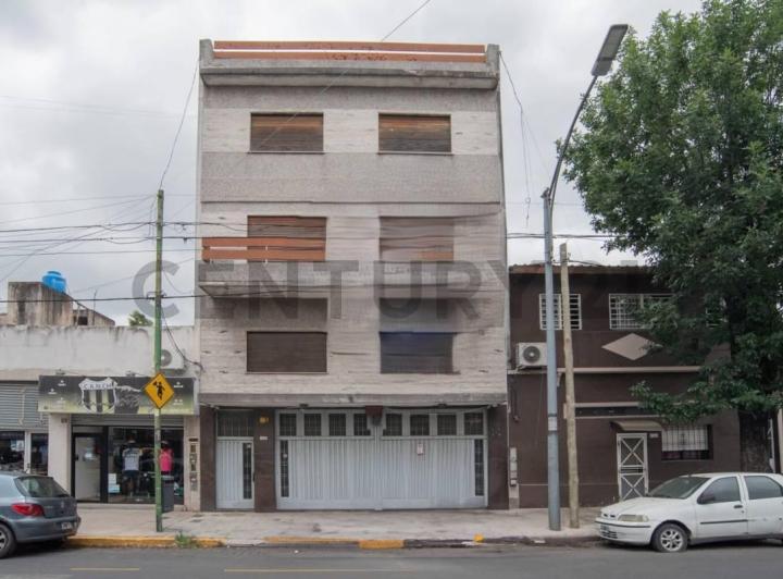 Casa · 743m² · 4 Dormitorios