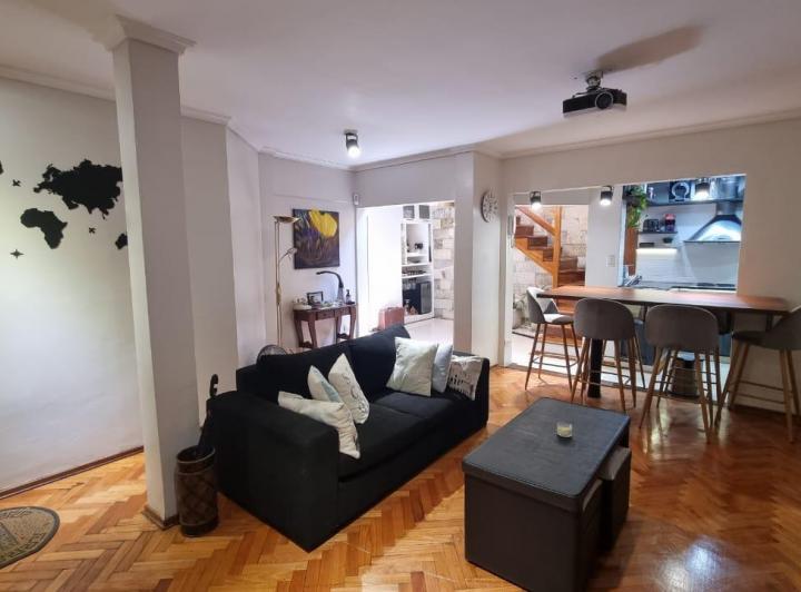 Casa · 180m² · 4 Ambientes · 1 Cochera