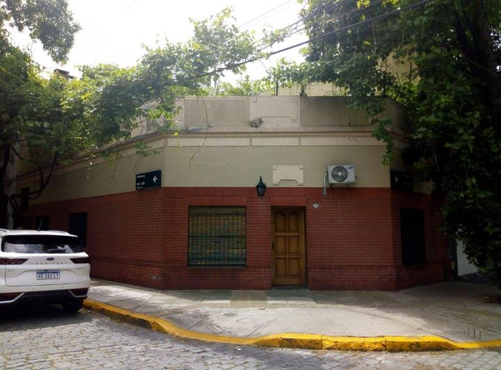 Casa · 160m² · 5 Ambientes · 1 Cochera