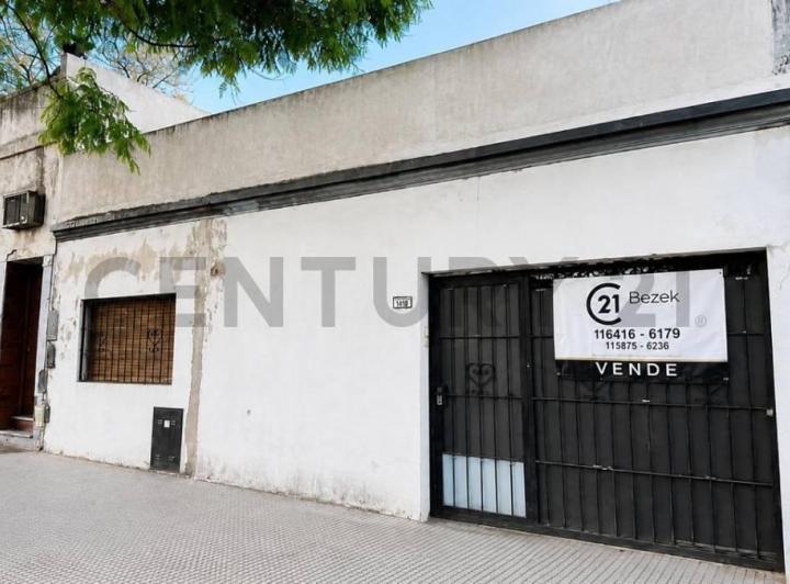 Casa · 131m² · 4 Ambientes · 1 Cochera