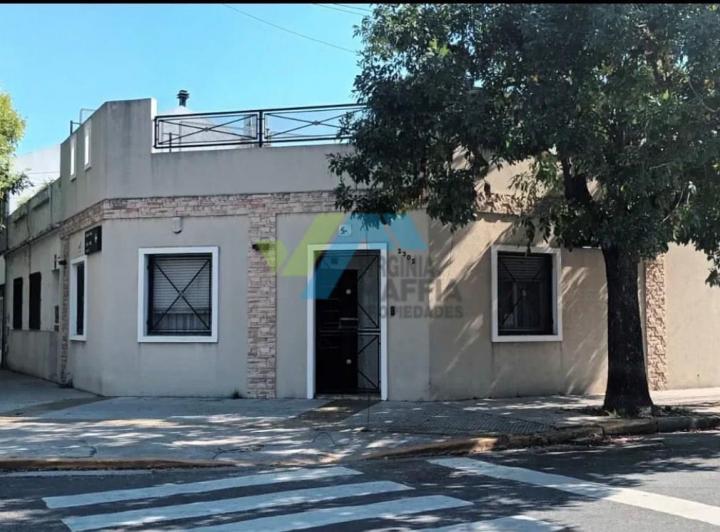 Casa · 123m² · 4 Ambientes · 1 Cochera