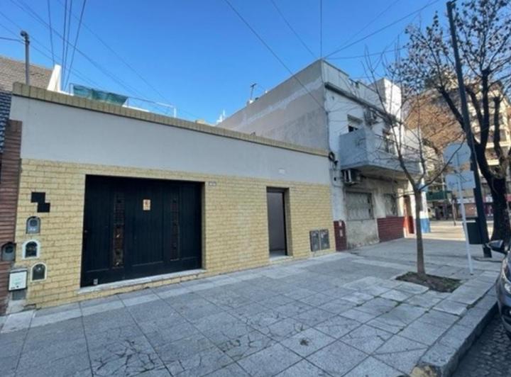 Casa · 178m² · 4 Ambientes · 1 Cochera