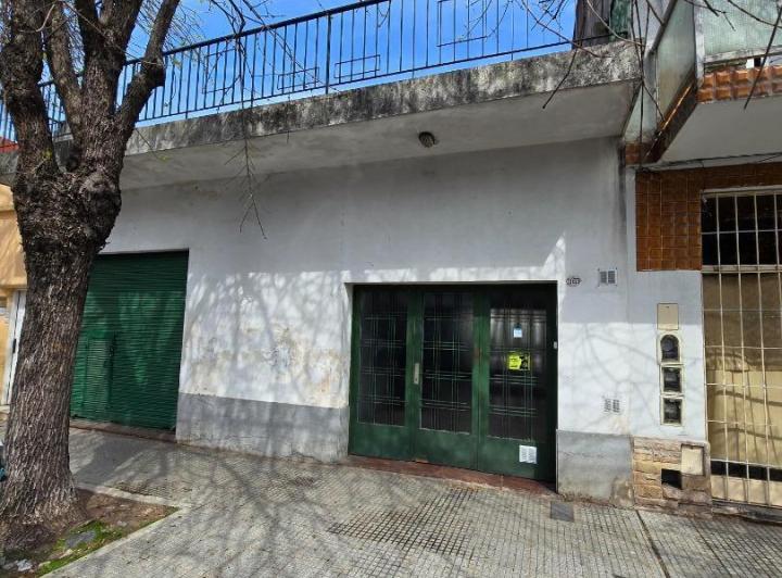 Casa · 225m² · 3 Ambientes · 2 Cocheras
