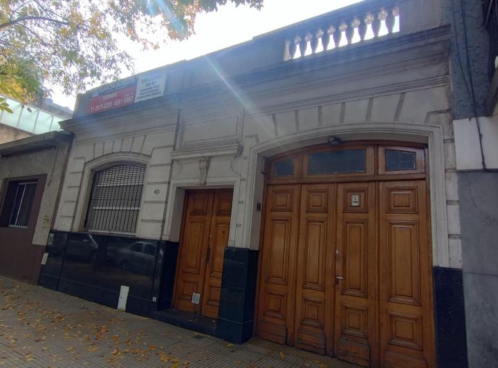 Casa · 130m² · 4 Ambientes · 1 Cochera